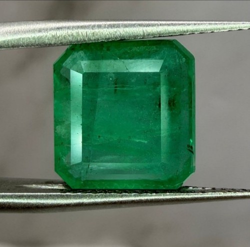 24ct natural zambian emerald - 5.24ct,