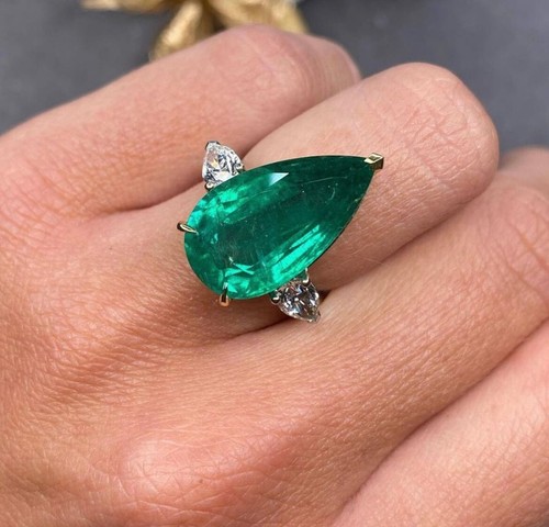 18ct white gold - 18ct, stunning