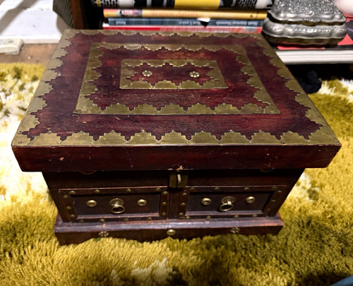 Zambian style small - trunk, with